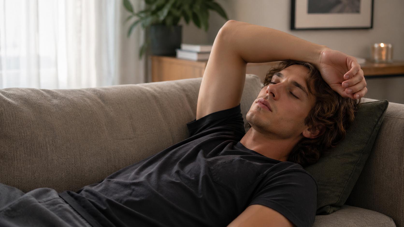 zdravstveni horoskop, dnevni horoskop, horoskop, umor, energija, stres, odmor, mladi muškarac, opuštanje, prirodno svetlo, mojznak, mojznak.rs